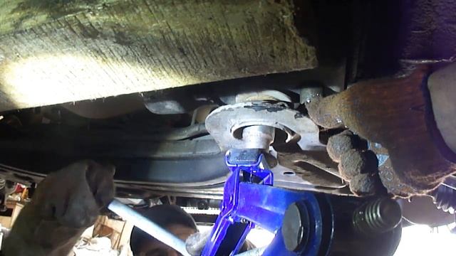 Замена всех сайлентблоков подрамника Авео (передних и задних) смотреть онлайн