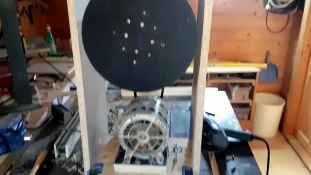 Показываю,как сделать шлифовальный станок из движка от стиралки смотреть онлайн