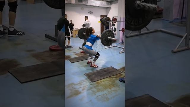 Дневник тренировок #weightlifting #тяжелаяатлетика смотреть онлайн