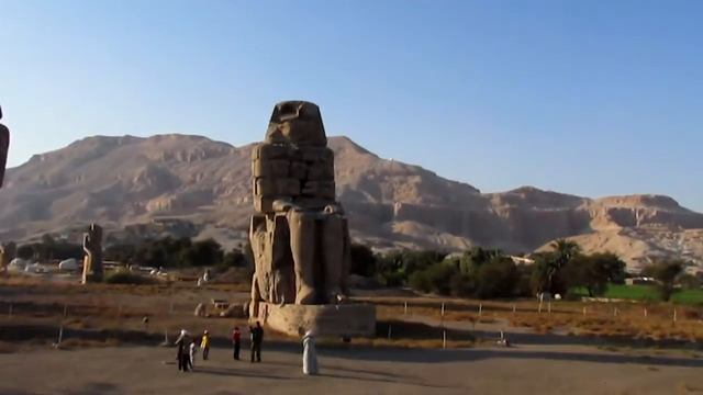 Колоссы Мемнона в Гизе - путешествуй с Сonfetti смотреть онлайн