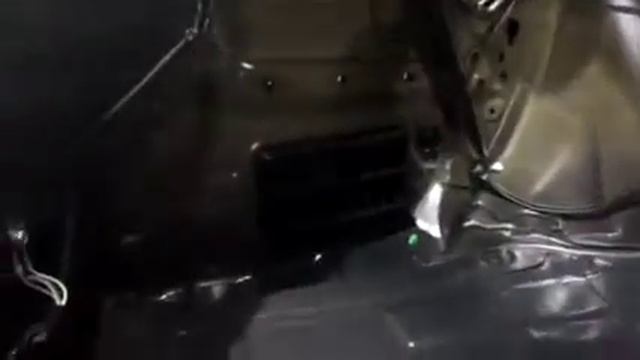 К сожалению японский современный автомобиль не обладает высокими свойствами шумоизоляции смотреть онлайн