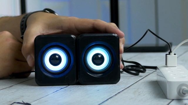 $5 PC Gaming Speakers from 5 Below смотреть онлайн