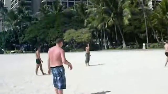 Пляж Вайкики в Гонолулу на Гаваях. Работа на круизном лайнере. смотреть онлайн