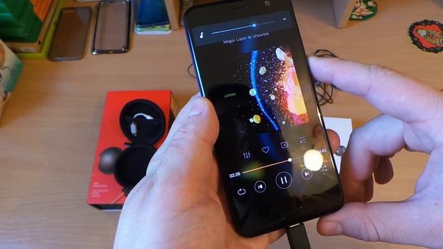 -sia- HTC 11 и наушники ! смотреть онлайн