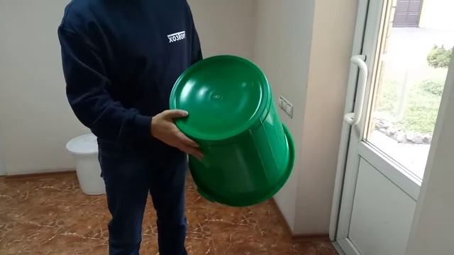 Обзор бак мусорный пластиковый 45 литров "Горизонт" смотреть онлайн
