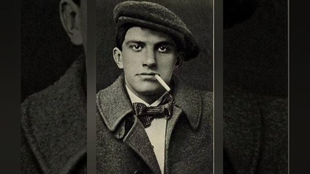 Владимир Маяковский - Краткая биография (читает Татьяна Николашина) смотреть онлайн