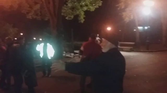 Харьков,танцы в саду шевченко,"Снежинки на ресницах таяли" смотреть онлайн