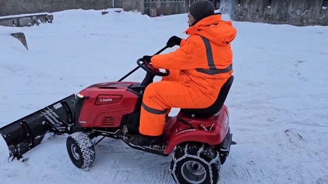 Садовый трактор ZimAni TS98HL. Обратная связь покупателя о работе с зимним навесным оборудованием.