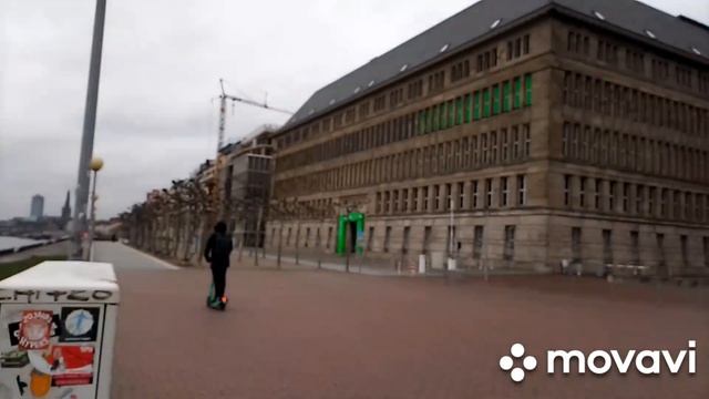 Поздние Переселенцы в городе Düsseldorf.На прогулке. смотреть онлайн