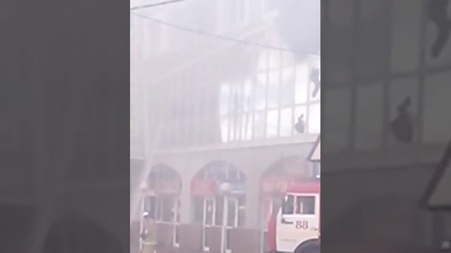Горит крытый рынок в королеве 28.08.15 смотреть онлайн