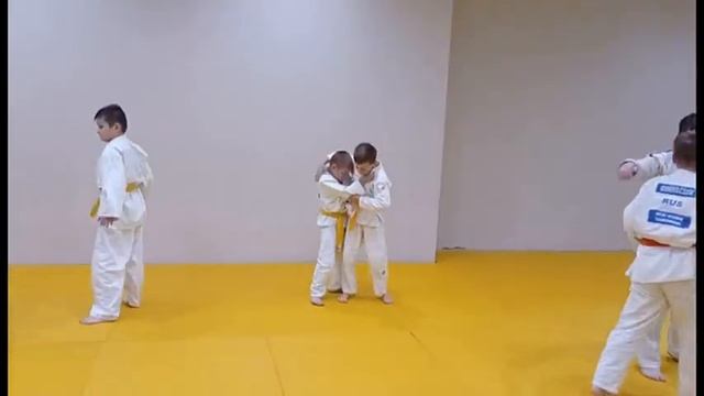 Клуб Боец Саранск Стадион Утро 10 00 тренировка смотреть онлайн