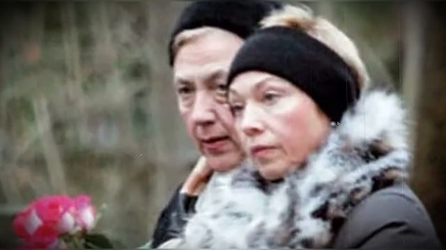 Как выглядит первая жена Олега Газманова, с которой он прожил в браке 22 года? смотреть онлайн