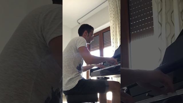 Jazz Latin Piano Improvvisation on MEDELI Grand 500 смотреть онлайн