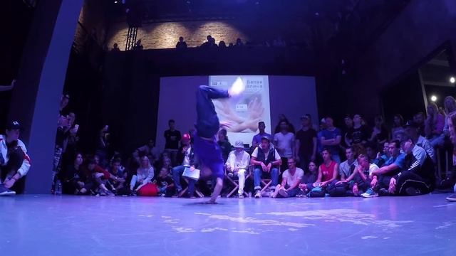 ATAJAN x GROOVY JOHN x CHEERITO | JUDGES SHOW CASE | TOP 8 FEST смотреть онлайн