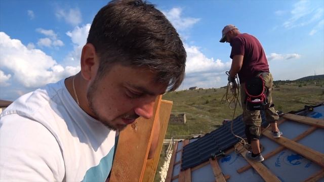 Вальмовая крыша. Монтаж металлочерепицы. Заканчиваем строительство крыши смотреть онлайн