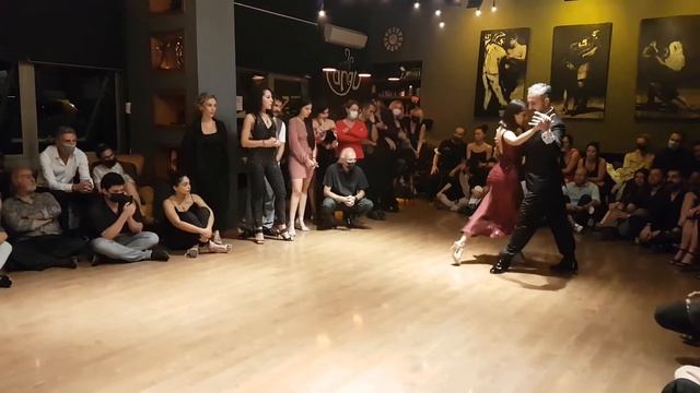 2021 10 24 Akademi Tango Açılış Muharrem Yılmazkaya & Nilay Akgün (La Vida Tango) 2/5 смотреть онлайн