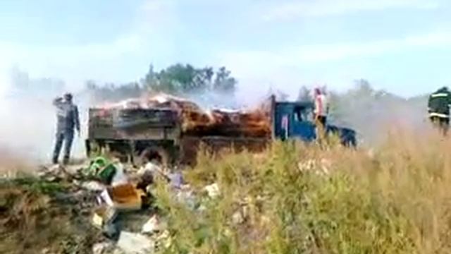 пожар в Стаханове ул.Миргородская смотреть онлайн