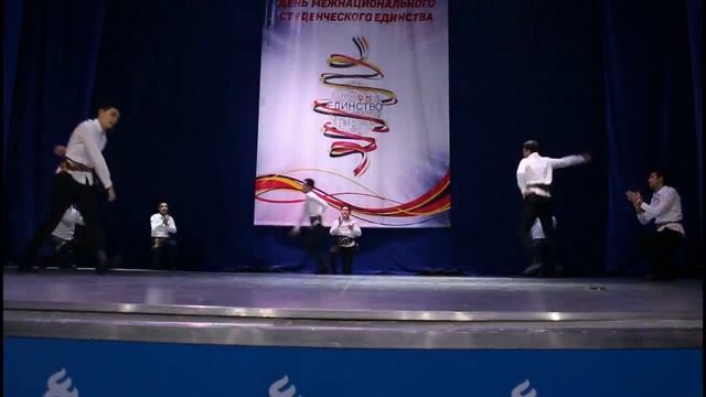 Андижанская полька. Студенты ДВФУ. Узбеки. ДМСЕ 2016 смотреть онлайн