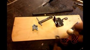 Самодельный рычажный прижим (струбцина).