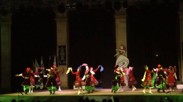 Ukrainian folk dance: Pleskach / Плескач смотреть онлайн