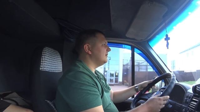 Забираю машину из покраски смотреть онлайн