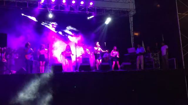 Elenco de Música FII - Déjala (Verbena 16.12.16) смотреть онлайн