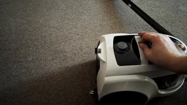 Проверка втягивания провода на пылесосе Samsung Air Track смотреть онлайн