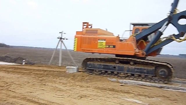 Сваебой. Гидромолот. Забивка свай. смотреть онлайн