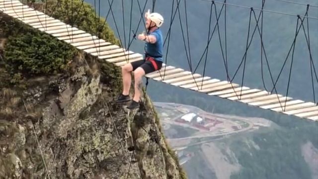 Страх высоты с тестом в горах | Как побороть страх высоты | Страх высоты как преодолеть смотреть онлайн