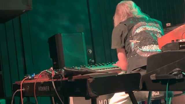 Will Van Horn Trio with Adam MacDougall live on The Jake Feinberg Show смотреть онлайн