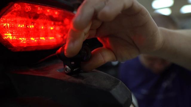 Видеорегистратор на мотоцикле: установили INNOVV K2 на Honda Africa Twin смотреть онлайн