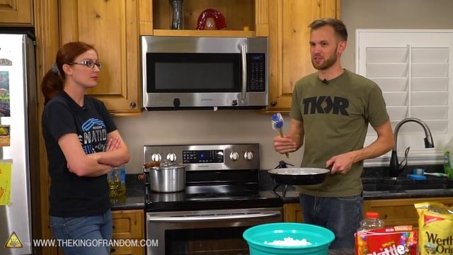 Make Colored Popcorn, From Skittles (Testing Viral Videos)