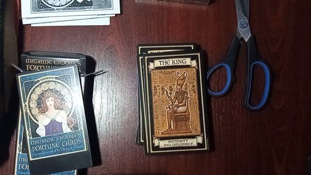 ?Распаковка колод, которые мне подарило государство?? смотреть онлайн