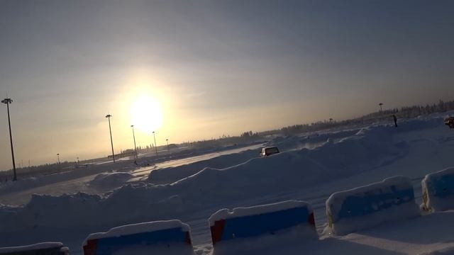 СКАЙЛАЙН В БЛОКАХ... (+ ОБЗОР ИГОРА ДРАЙВ ЗИМА) смотреть онлайн