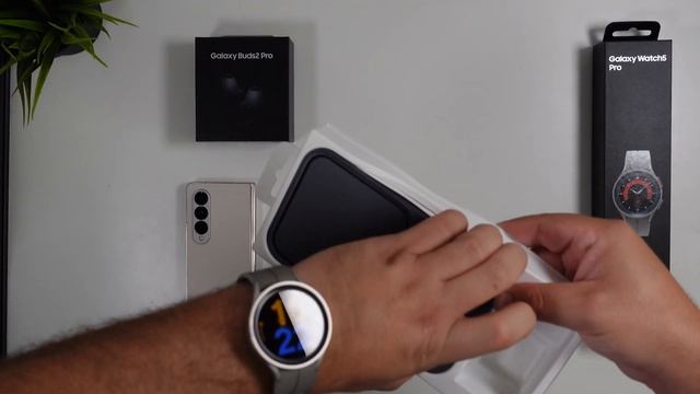 Samsung Wireless Charger Duo 2022 смотреть онлайн