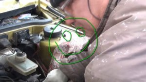 ВАЗ-2109. Автомобиль НЕ ЗАВОДИТСЯ! При этом Стреляет и Чихает!