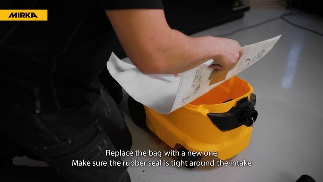 How to change the dust bag on a Mirka® dust extractor смотреть онлайн
