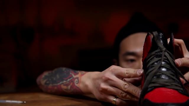 BELLUM - Handcrafting Air Jordan 1 Python Custom Shoes смотреть онлайн