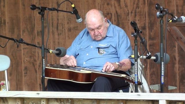 Tut Taylor - Buffalo Left Yesterday - 6-2-2011 Workshop Stage