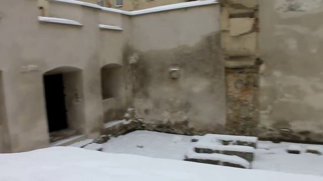 2016.12.08 Львов, ул. Староеврейская. На месте разрушенной синагоги "Золотая Роза" (Турей Захав) смотреть онлайн
