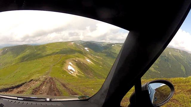 Спуск с горы смотреть онлайн