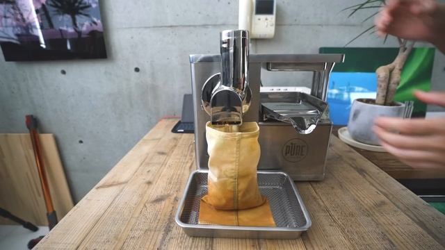 GERSON THERAPY // CARROT APPLE JUICE