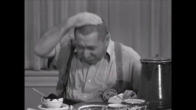 Great 3 Stooges Running Gag: "Hard To Swallow" смотреть онлайн