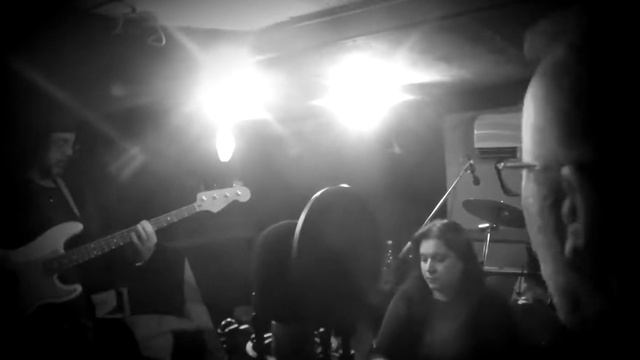 Θεσσαλονίκη - (Απόπλους Cover) - Μουσική: Θάνος Μικρούτσικος - Στίχοι: Νίκος Καββαδίας смотреть онлайн