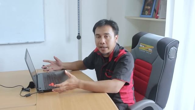 Review Asus ROG Strix GL553VW - ROG Strix Versi Terjangkau (Plus panduan dissasembly) смотреть онлайн