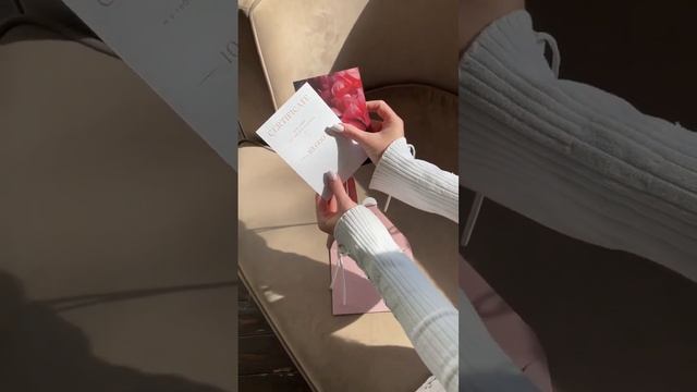 Оформление сертификата для студии Peony clinic #дизайнер #красота #свеча #лазернаяэпиляция #логотип смотреть онлайн