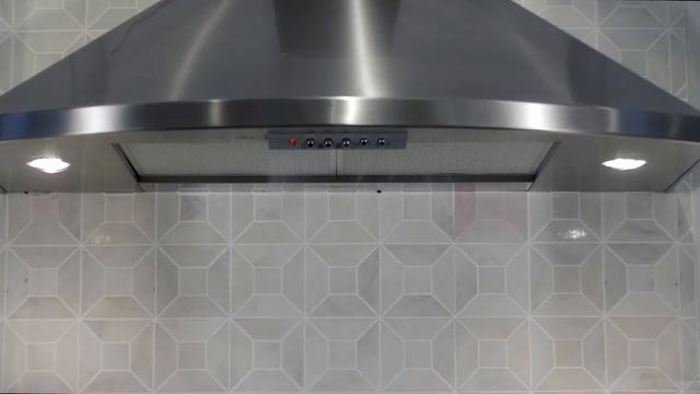 XOS Curving Stainless Steel Wall Chimney Style Hood смотреть онлайн