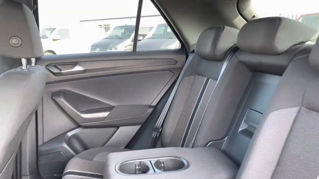Volkswagen T-Roc, T-Cross & Taigo - Three Car Comparison смотреть онлайн