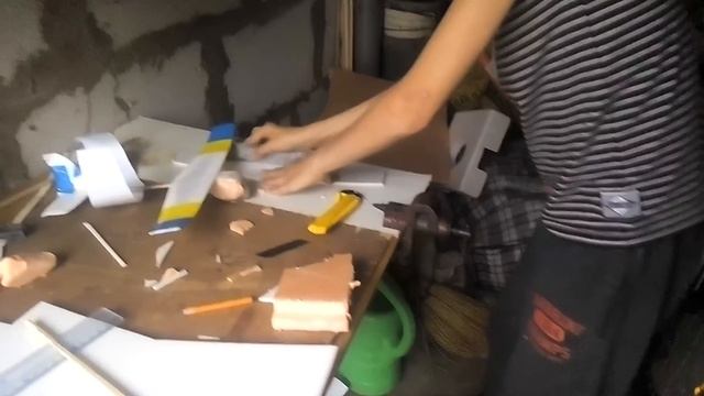 Как сделать самолёт-планер в домашних условиях из потолочной плитки смотреть онлайн