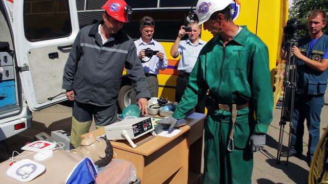 Показательные учения горноспасателей в Торезе. 2 часть. snezhnoe.info смотреть онлайн